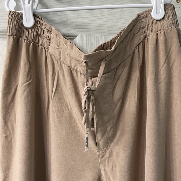 Splendid Women’s Size Large Tan Beige Jogger Pant - Picture 6 of 9